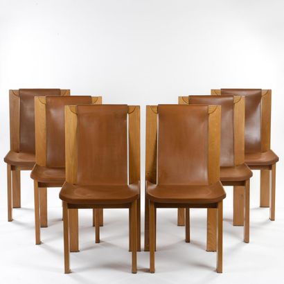 null Luigi GORGONI (born in 1937)

Suite of six chairs with legs in solid elm holding...