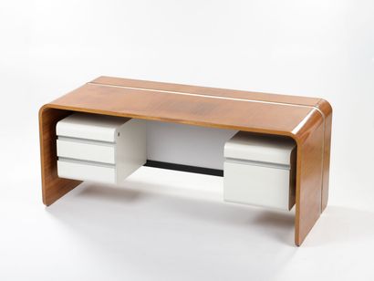 null Michel BOYER (1935 - 2011)

U-shaped desk with a wooden structure covered with...
