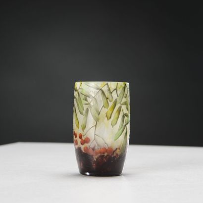 DAUM NANCY

Vase of slightly oblong form...