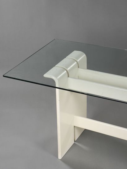 null Pierre CARDIN (1922-2020) 

Dining room table with two lateral legs made of...