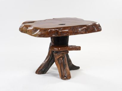 null BRUTALIST WORK 

Selette with two trays called root in redwood.

Provenance:...
