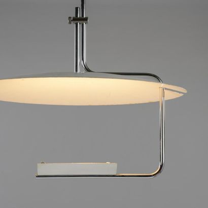 null Sabine CHAROY (Born in 1937)

Hanging lamp model 20575 in chrome metal, white...