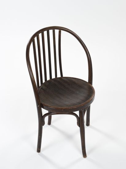 null Jacob & Josef kohn Vienna

Armchair in dark stained wood with arched back and...