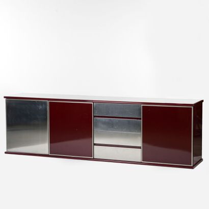 null Lodovico ACERBIS (born 1939)

Rectangular sideboard in burgundy red lacquered...