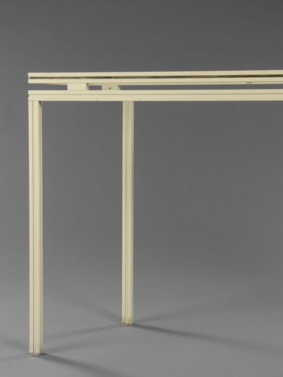 null Pierre VANDEL (Born in 1939)

Console with white lacquered metal frame highlighted...