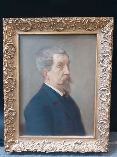 null Ecole française du 19ème siècle 
portrait d'homme
Huile sur toile
30 x 23 cm...