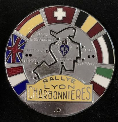 LYON-CHARBONNIERES
Badge du 18ème Rallye...