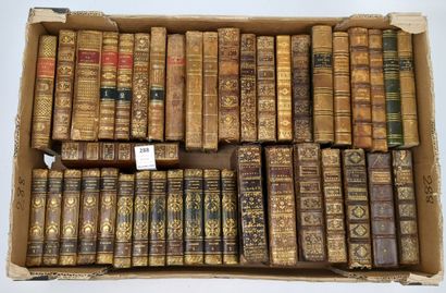 Un ensemble de 40 volumes du XVIIIe ou XIXe...