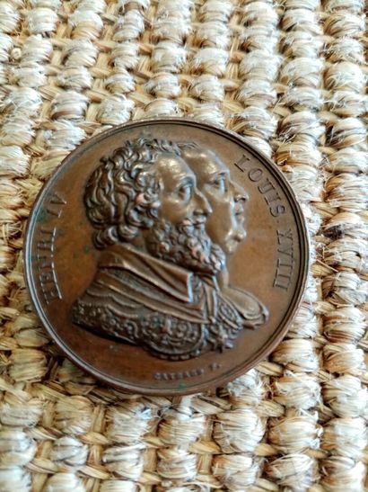 Médaille en cuivre représentant Henri IV...