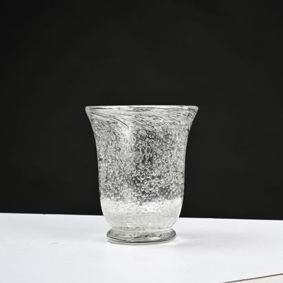 DAUM NANCY

Vase de forme cornet en verre...