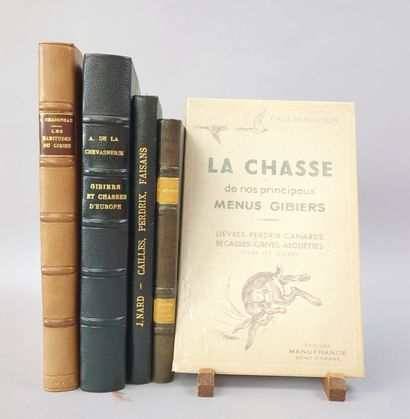 null Réunion de 5 volumes:

1/ LA CHEVASNERIE (Antoine, de). Gibiers et chasses d'Europe....