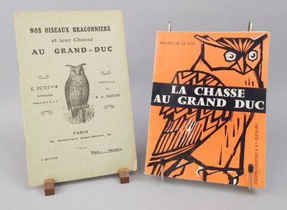 null PETIT (E.) Nos oiseaux braconniers et leur chasse au Grand-Duc. Paris, 1928....