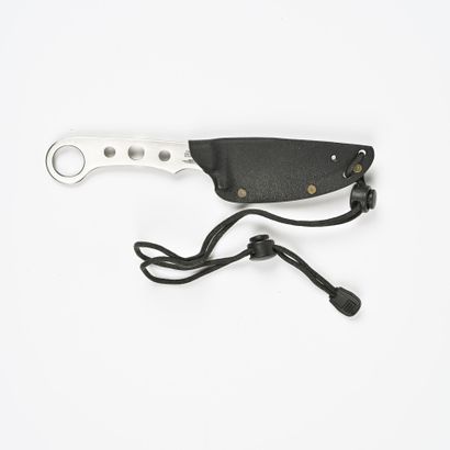 null Couteau fixe tour de cou design Gil Hibben pour la Alaska Professional Hunter...