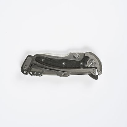 null Couteau pliant de la marque CRKT (Columbia River Knife and Tool) - modèle GRAPHITE...