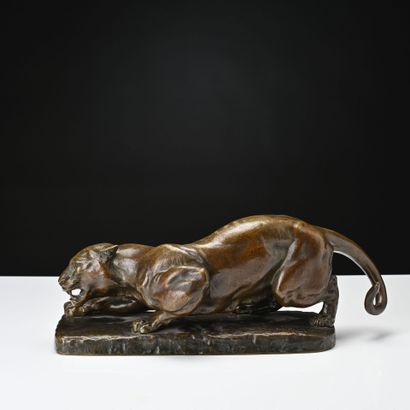  John Mayne VAN DER KEMP, XIXème siècle
Lionne à l'affût
Epreuve en bronze patiné
H... Gazette Drouot
