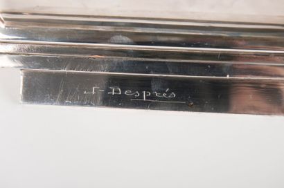 Jean DESPRES (1889-1980) Légumier de forme octogonal en métal Argenté. Anses et prise...