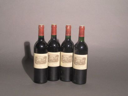 null 4 B CHÂTEAU LAFITE ROTHSCHILD (1 T.L.B; 3 e.t. légères) GCC1 Pauillac 1984