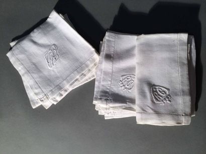 Lot de 7 serviettes en lin monogrammées RC...