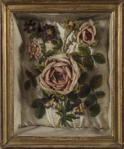 null Bouquet de fleurs en velours dans un encadrement 19ème siècle 31, 5 x 26, 5...