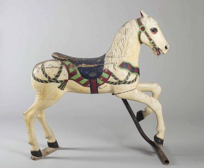 null Alfred CHANVIN (1856-1961) Cheval de manège en bois sculpté polychrome, yeux...