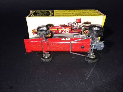 null Dinky Toys 1422 Ferrari F1, production Meccano Triang; tbe dans boite