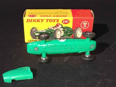null Dinky Toys241 Lotus Racing Car, tbe dans boite, capot moteur détachable