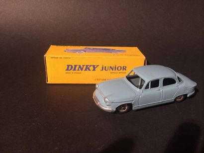 null Dinky Junior 102 P.L.17 Panhard; tbe dans boite