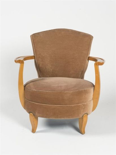 null Dans le goût de Jules LELEU (1883-1961) Paire de fauteuils reposant sur quatre...