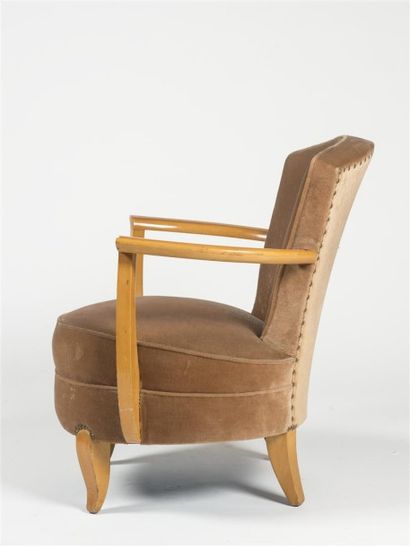 null Dans le goût de Jules LELEU (1883-1961) Paire de fauteuils reposant sur quatre...