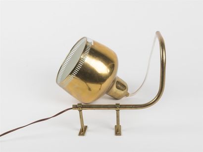null Alvar AALTO (1898-1976) Suspension Golden Bell « A330 » H. de la cloche 20 cm...