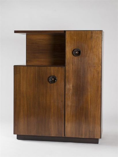 null André SORNAY (1902 - 2000 ) meuble de rangement en placage de palissandre et...