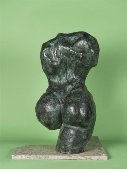 null Ignazio DIAZ (XX ème) Artiste Mexicain Buste de femme Sculpture en bronze à...