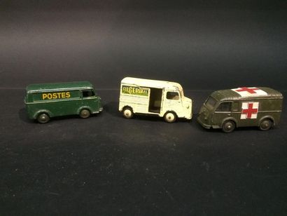 null Dinky Toys France deux camionnettes de livraison et une ambulance Etat d'us...