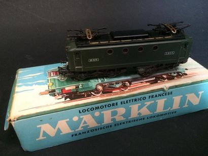 null MARKLIN n°3038 locomotive BB 8178 bon état dans boite