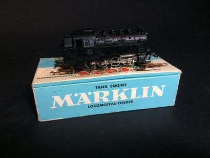 null MARKLIN n°3031 locomotive dans boite