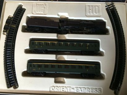 null JOUEF Orient Express train ho dans son coffret comprenant une locomotive et...