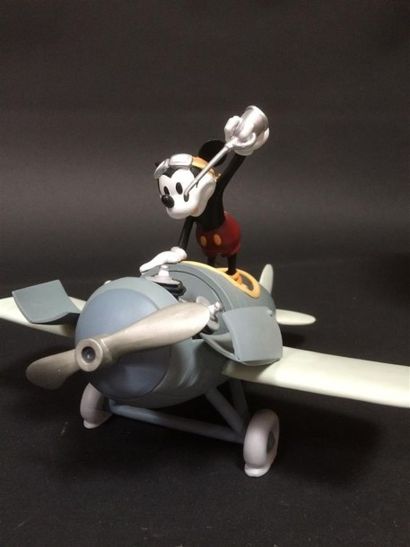 null DEMONS & MERVEILLES Mickey réparant son avion VL05 Mickel Mail Pilot Figurine...