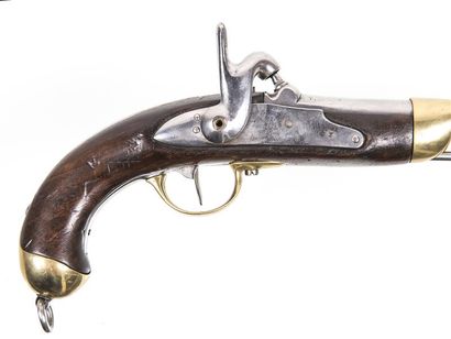 null Pistolet de cavalerie Modèle 1822 T bis. Vis de chien cassée Platine marquée...