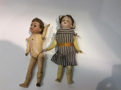 null SIMON & HALBIG une poupée tête porcelaine marque sur la nuque SH, 1909 et une...