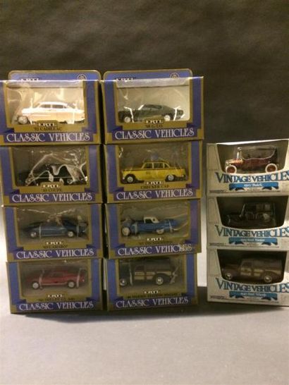 null ERTL Lot de 11 véhicules dont 8 Classic Vehicles et 3 Vintage Vehicles très...