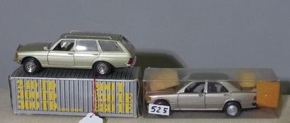 null Mercedes 1/35 ème : lot de trois voitures Mercedes 200 break et Mercedes 190...