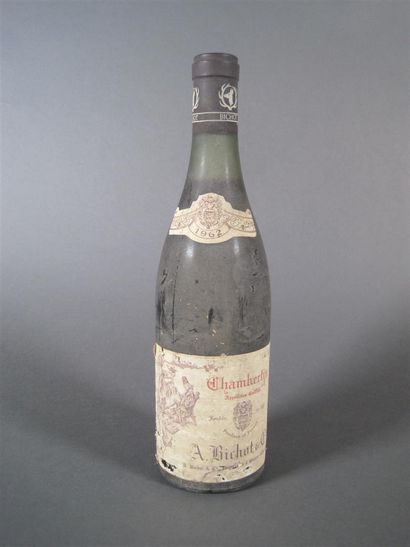 null 1 B CHAMBERTIN (Grand Cru) 2,8 cm; e.a. lisible; 1 accroc sommet capsule Albert...