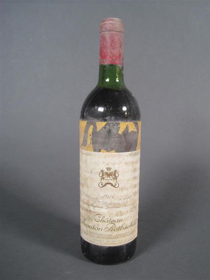 null 1 B CHÂTEAU MOUTON ROTHSCHILD (H.E.+; e.t; c.a. côté) GCC1 Pauillac 1974