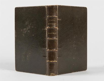 null BOURGET (Paul), PASTELS, Paris, Alphonse Lemerre, 1889. In-8°, 330 pp. 
Reliure...