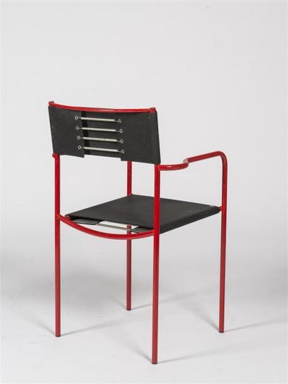 null Giandomenico BELOTTI (1922-2004) Structure en métal peint en rouge, assise et...