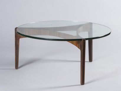 null Sven ELLEKAER (1926 - 1984) Table basse à plateau rond en verre (grandes usures...
