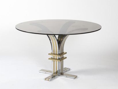 null REGA ROMEO (1904 - 1968) Attribué à Table de salle à manger en laiton doré et...
