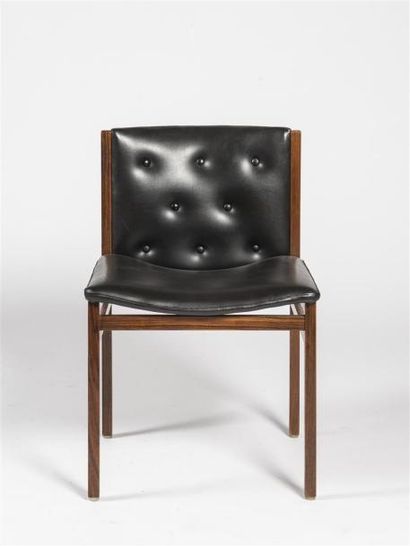 null Alfred HENDRICKX (né en 1931) Suite de six chaises en palissandre de rio. Assise...