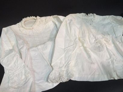 null Deux chemises de femme vers 1900