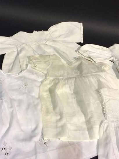 null 7 petites robes blanches de poupée 